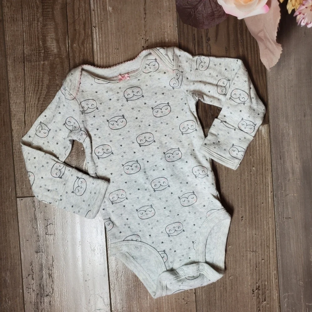 Simple Joys by Carter's Baby Girl 0-3m Gray and Pink Long Sleeve Owl Bodysuit